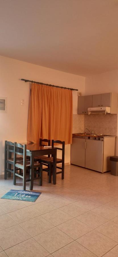Georgia Appartement Léntas Buitenkant foto