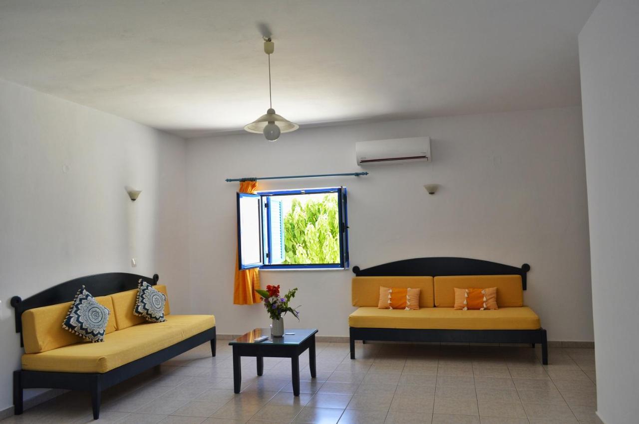 Georgia Appartement Léntas Buitenkant foto
